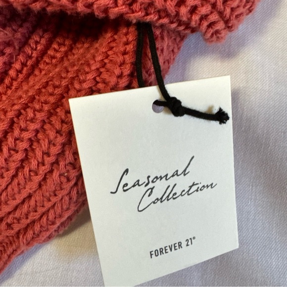 Forever 21 Women's Coral V-Neck Sweater - Picture 4 of 8